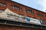 7-forum.com Jahrestreffen 2013, Jahrestreffen-Banner an einem Balkon in der Klassikstadt