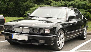 BMW 750iL (Modell E32) beim 7er-Treffen in Moers