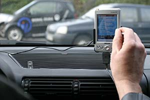 Medion Palmtop als Navigationssystem im BMW 7er