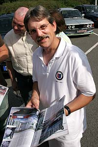 Rainer Witt mit der BMW-Scene, in der sein B10 vorgestellt wurde