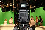 Kamera im RTL-Nachrichtenstudio blickt auf die Forumler