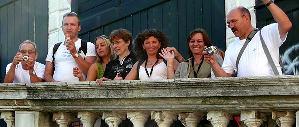 auf der Rialto-Brcke in Venedig: Michael (virgo), Rajko (Adi), Saskia, Rita, Christel, Alexandra und Erich (Erich M.)