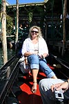 Karina in einer Gondel in Venedig