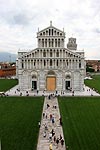 Blick auf den Dom von Pisa, gesehen vom Baptisterium