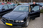 Menno (Mennomega) mit seinem BMW 750iL Highline auf dem Stammtisch-Parkplatz