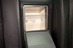 Kühlbox zwischen den beiden hinteren Sitzen in Andreas BMW 735i (E65) 