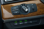 Lichtschalter und Tasten für Assistenzsystem im BMW 750Li (F02) 