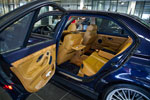 Highline Ausstattung im BMW 750 Li (E38)