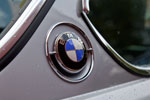 BMW 3,0 CSL (E9), BMW Logo auf der C-Sule