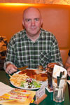 Ralf ('Metal Opa') bestellte sich den 'Schnitzel Urlaub', also die Schnitzel Flat im Caf&eacute; del Sol