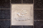 Fingerabdr&uuml;cke von Angelina Jolie in Cannes am Casino