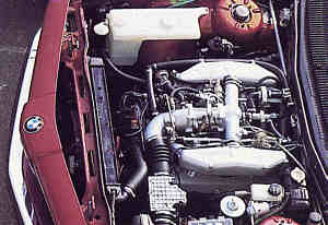 V12-Motor in der ersten BMW 7er-Reihe. Dieser ging jedoch nicht in Serie