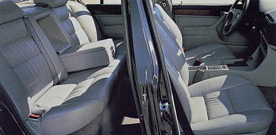 Innraum des BMW 7er (E32)