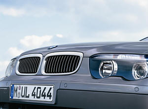 BMW 760i (E65), Front
