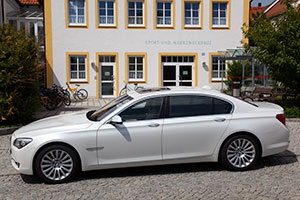 BMW 760Li während der Testfahrt in Bayern