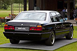 BMW 750iL „Karl Lagerfeld”, mit Zweifarbenlackierung und spezieller Innenausstattung, V12-Motor mit 300 PS