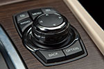 BMW ActiveHybrid 7, iDrive Controller auf der Mittelkonsole inkl. Sonderausstattung Keramik-Applikationen