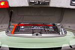 Werkzeugkasten im Kofferraumdeckel des BMW 750li (F01)