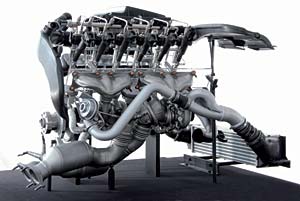 BMW Reihensechszylinder-Otto-Motor mit Twin Turbo und High Precision Injection