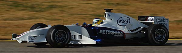 Nick Heidfeld ist erstmal im neuen BMW Sauber F1.06 unterwegs