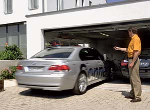 BMW Group, Fahrerassistenzsysteme, Vollautomatisches System zum Einparken in Garagen
