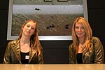 Cars & Girls: Hummer-Messestand auf dem Genfer Salon 2006