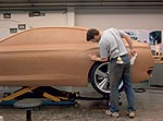 BMW Concept CS - Modelleur am Claymodell