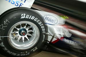 BMW Sauber F1-Wagen mit Bridgestone Bereifung