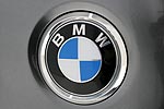 BMW Concept CS, BMW-Emblem auf dem Kofferraumdeckel