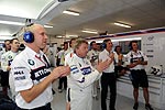 Die BMW-Boxen-Crew freut sich �ber das Qualifikationsergebnis