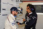 Nick Heidfeld mit seinem Renn-Ingenieur in Silverstone