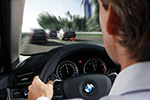 Die neue BMW 5er Limousine, Auffahrwarnung mit Abbremsfunktion