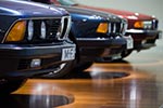 drei 7er-Modelle im BMW Museum: BMW 745i (E23), BMW 750i (E32) und BMW 730d (E38)
