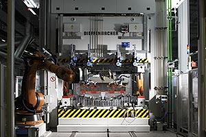 BMW Werk Dingolfing, Presshrtetechnologie