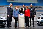 v. l.: Stanislaw Tillich, Bundeskanzlerin Dr. Angela Merkel, Manfred Erlacher, Burkhard Jung, Chris Gregoire, Dr. Norbert Reithofer