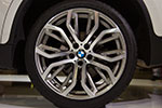 BMW 21 Zoll Y-Speichen-Räder 375 auf dem BMW X6 xDrive35i für 4.950 Eur Mehrpreis