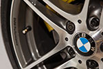 BMW Performance Doppelspeichen-Felge 18 Zoll mit BMW-Logo in Felgenmitte