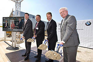 Spatenstich für die Erweiterung der CFK-Produktion im BMW Werk Landshut