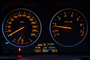 Tachometer im BMW 116i - leider ohne Momentanverbrauchsanzeige