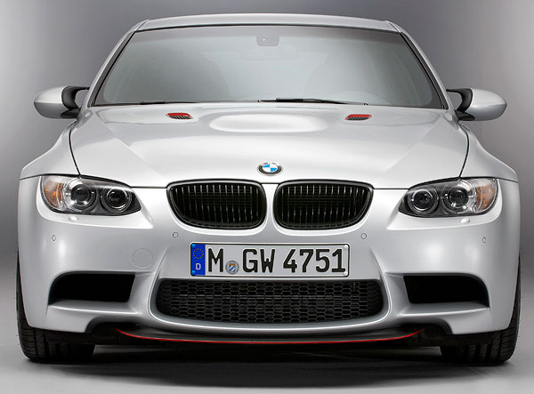 BMW M3 CRT mit Carbon-Elementen teils in Handarbeit zum Preis von 130.000 Euro gefertigt