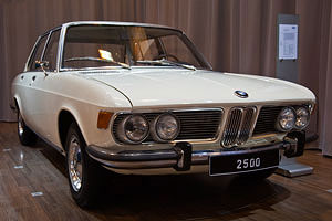 BMW 2500 (Modell E3) von Dr. Christopher Magawaly auf der Techno Classica 2011