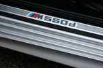 BMW M550d xDrive, Einstiegsleiste mit M550d Schriftzug