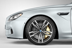 BMW M6 Gran Coupe, Rad mit gelben Bremssattel