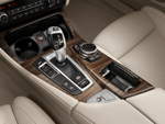 BMW 5er Limousine, Modern Line, Facelift 2013, Mittelkonsole vorne, mit neue iDrive Touch Controller