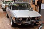BMW 3.3 Li, mit 6-Zylinder-Reihenmotor und 200 PS Leistung bei 5.500 U/Min.