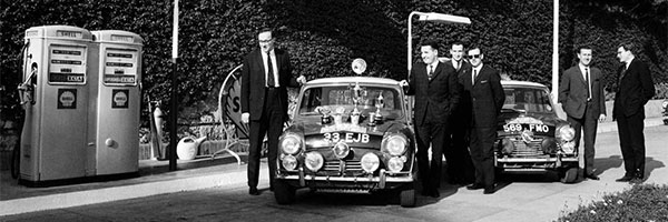 Paddy Hopkirk/Henry Liddon im Mini Cooper bei der Rallye Monte Carlo 1964