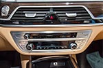 BMW 740Le mit PlugIn-Hybrid, Mittelkonsole mit Bedienung der Klima-Anlage über Touch-sensitve Tasten