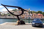 BMW 7er Testwagen am alten Zollamt in Porto