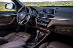 BMW X1. Modell xLine. Innenraum, Leder Dakota mit Perforierung Mokka - Interieurleiste, Edelholzausf�hrung Eiche Maser matt, Akzentleiste Perlglanz Chrom.