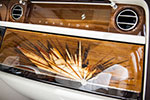 Rolls-Royce Phantom Series II, Intarsien im Edelholz vorne